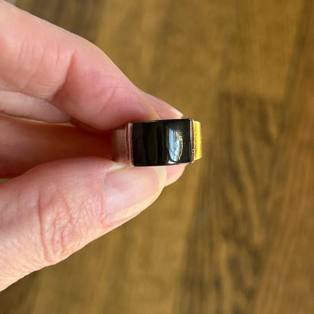Vintage Sterling Silver and Black Onyx Ring